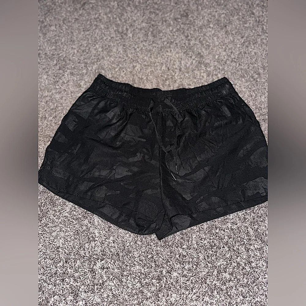 Women’s Marika Athletic Active Running Short Size Large - Picture 1 of 9